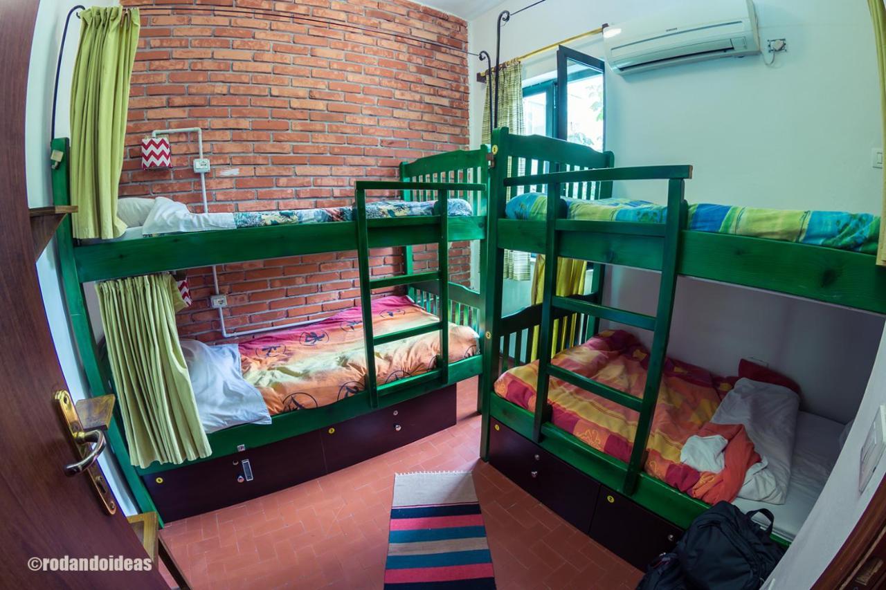 Trip'n'Hostel Tiranë Ngoại thất bức ảnh