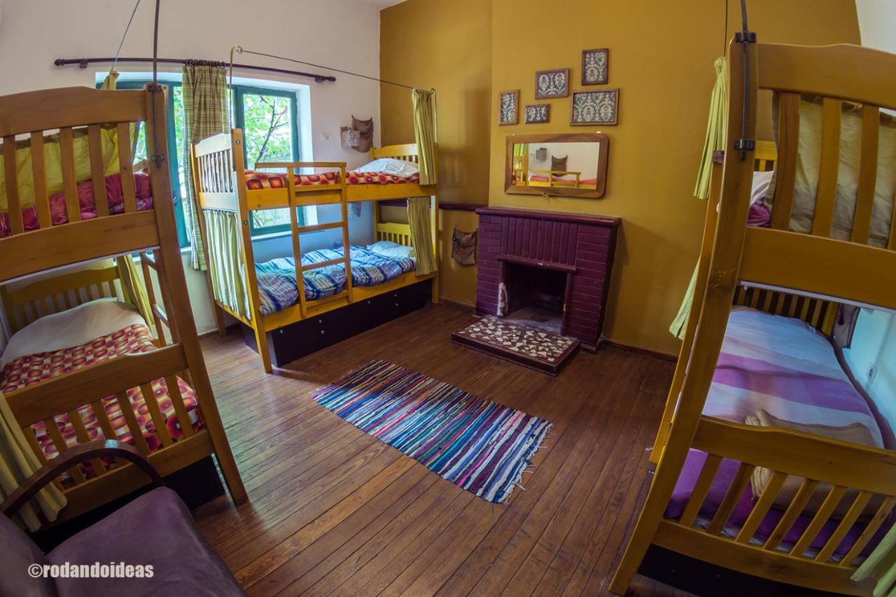 Trip'n'Hostel Tiranë Ngoại thất bức ảnh