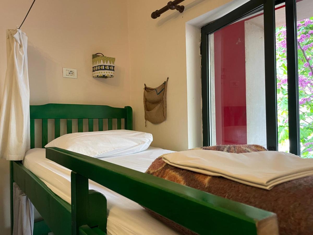 Trip'n'Hostel Tiranë Ngoại thất bức ảnh
