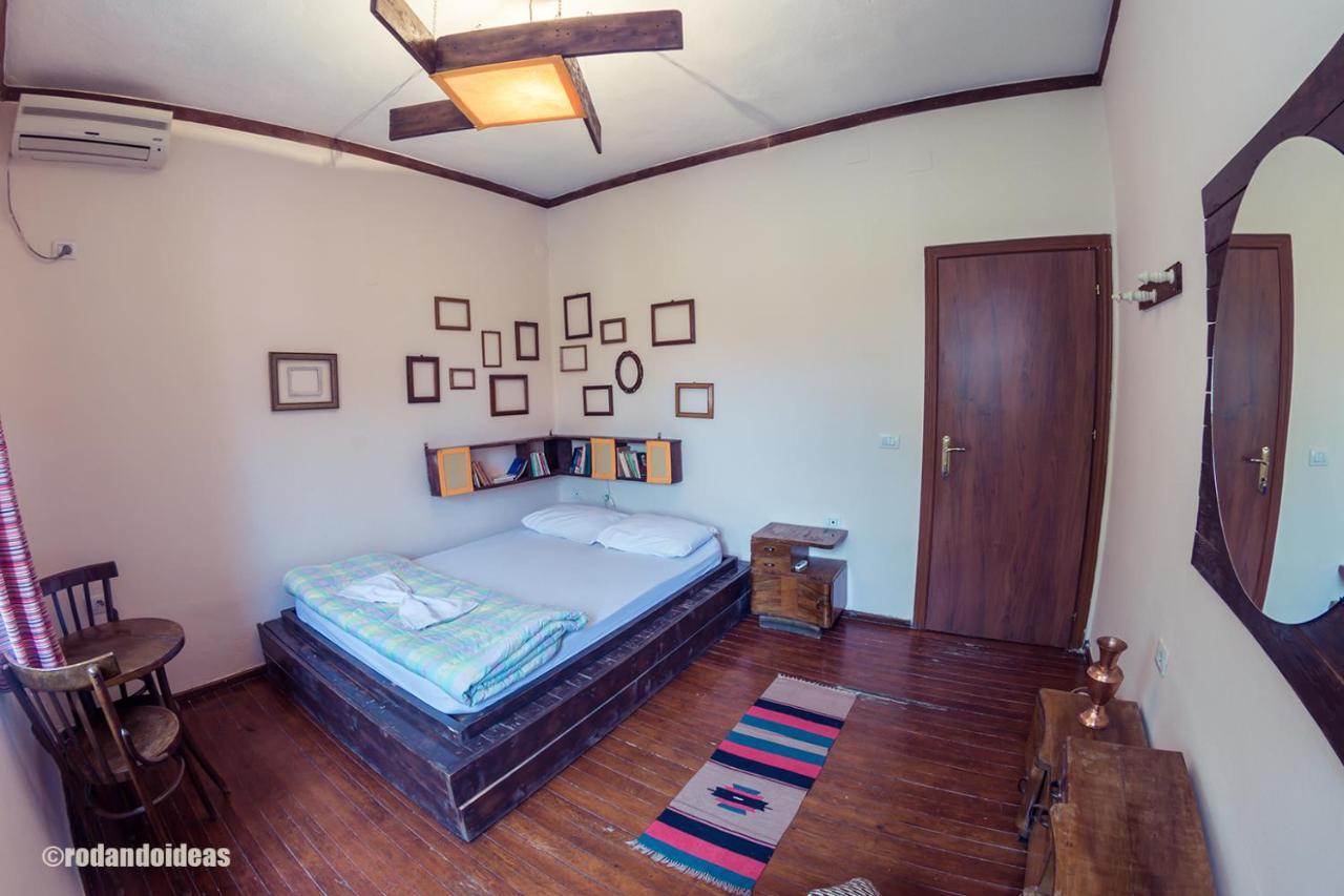 Trip'n'Hostel Tiranë Ngoại thất bức ảnh